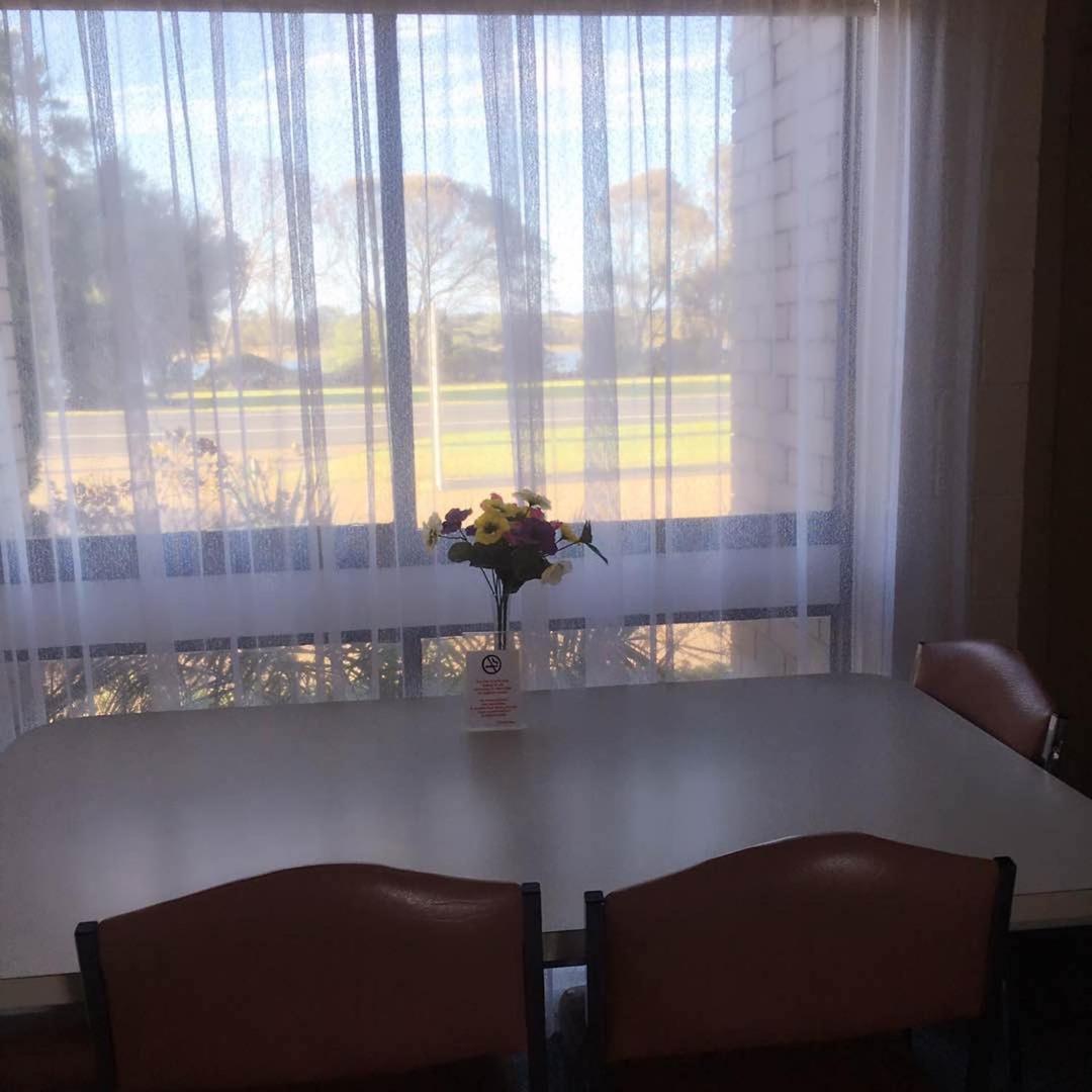 Black Swan Motor Inn Lakes Entrance Εξωτερικό φωτογραφία