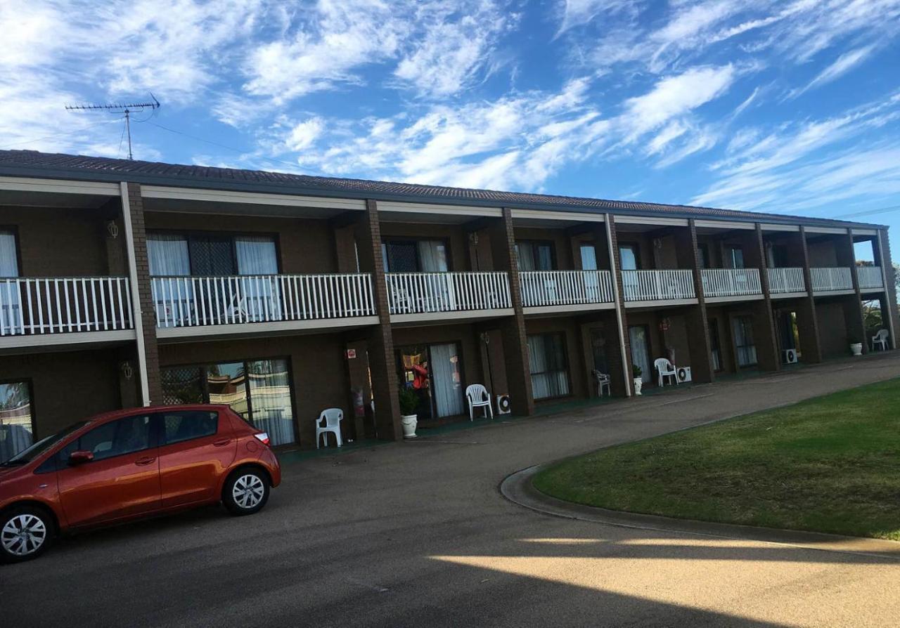 Black Swan Motor Inn Lakes Entrance Εξωτερικό φωτογραφία